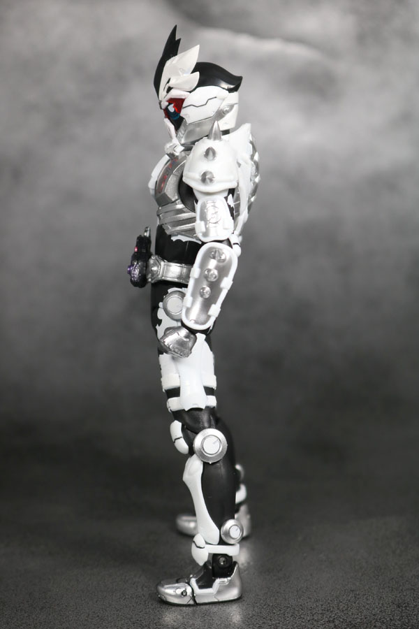 S.H.フィギュアーツ 仮面ライダーゲンム ゾンビゲーマー レベルX レビュー