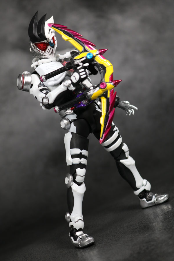 S.H.フィギュアーツ 仮面ライダーゲンム ゾンビゲーマー レベルX レビュー