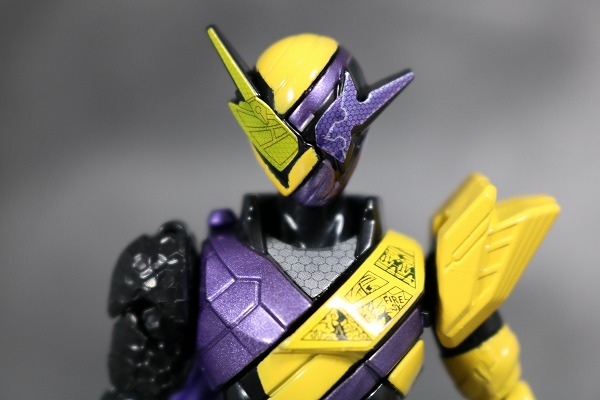 創動　仮面ライダービルド　BUILD2　ニンニンコミック　レビュー