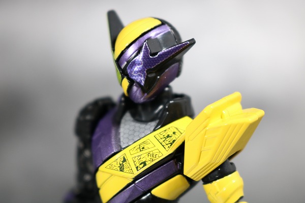 創動　仮面ライダービルド　BUILD2　ニンニンコミック　レビュー