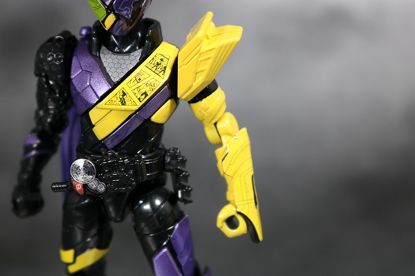 創動　仮面ライダービルド　BUILD2　ニンニンコミック　レビュー 