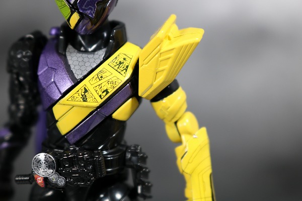 創動　仮面ライダービルド　BUILD2　ニンニンコミック　レビュー