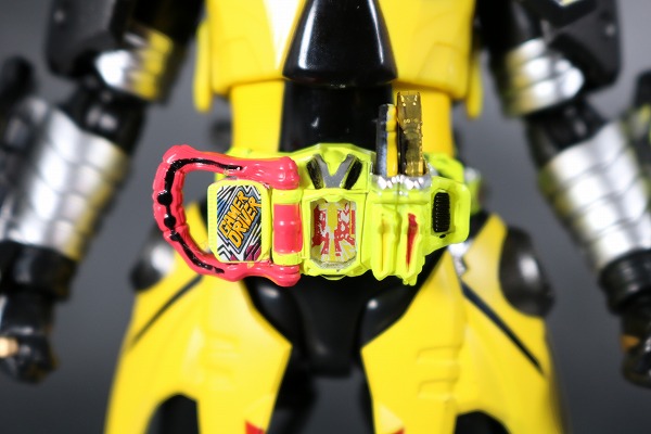 S.H.フィギュアーツ 仮面ライダーレーザー ハンターバイクゲーマ― レベル5 レビュー 全身