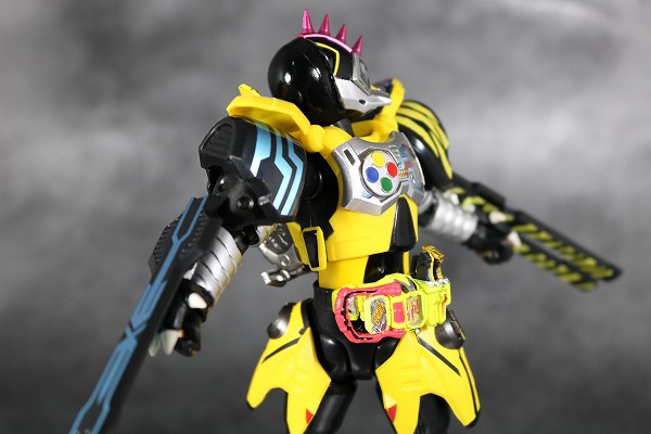 S.H.フィギュアーツ 仮面ライダーレーザー ハンターバイクゲーマ― レベル5 レビュー 可動