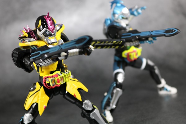 S.H.フィギュアーツ 仮面ライダーレーザー ハンターバイクゲーマ― レベル5 レビュー アクション