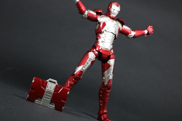 S.H.フィギュアーツ　アイアンマン マーク5　レビュー　アクション 