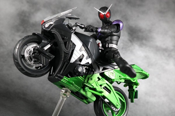 S.H.フィギュアーツ　仮面ライダージョーカー　真骨彫製法　レビュー　アクション 