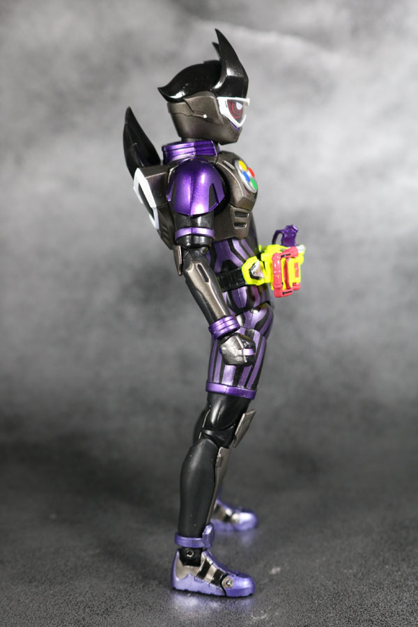 S.H.フィギュアーツ 仮面ライダーゲンム アクションゲーマー レベル2 スポーツゲーマ レビュー 全身