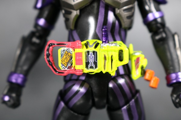 S.H.フィギュアーツ 仮面ライダーゲンム アクションゲーマー レベル2 スポーツゲーマ レビュー 全身