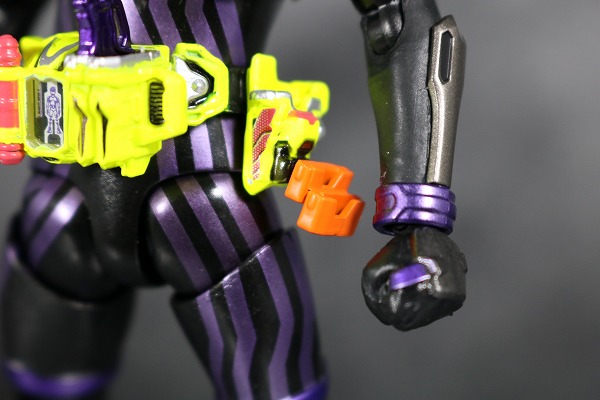 S.H.フィギュアーツ 仮面ライダーゲンム アクションゲーマー レベル2 スポーツゲーマ レビュー 全身