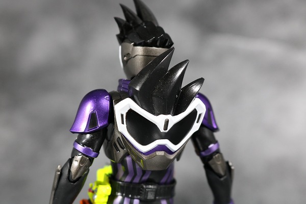 S.H.フィギュアーツ 仮面ライダーゲンム アクションゲーマー レベル2 スポーツゲーマ レビュー 全身