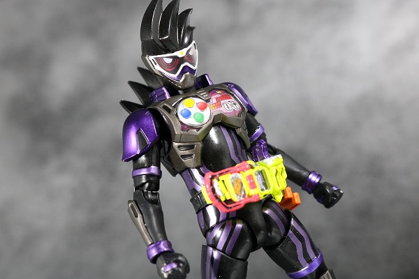 S.H.フィギュアーツ 仮面ライダーゲンム アクションゲーマー レベル2 スポーツゲーマ レビュー アクション