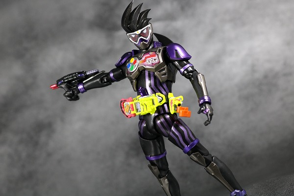 S.H.フィギュアーツ 仮面ライダーゲンム アクションゲーマー レベル2 スポーツゲーマ レビュー アクション