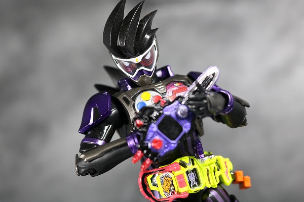 S.H.フィギュアーツ 仮面ライダーゲンム アクションゲーマー レベル2 スポーツゲーマ レビュー アクション