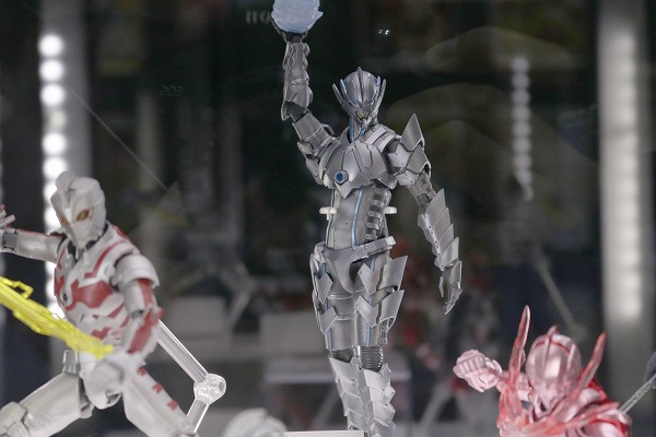 ULTRA-ACTxS.H.フィギュアーツ　ULTRAMAN ベムラー