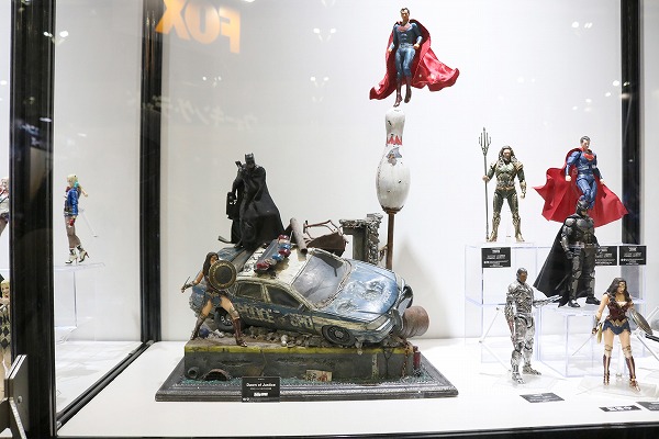 東京コミコン　2017　メディコム・トイ　ジャスティスリーグ　スーパーマン　バットマン　ワンダーウーマン