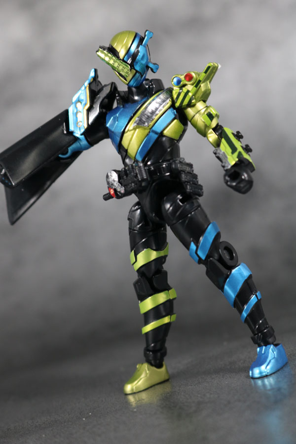 創動　仮面ライダービルド　BUILD4　海賊レッシャー　アクション　レビュー