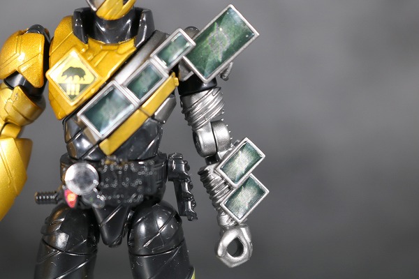 創動　仮面ライダービルド　クマテレビ　レビュー　全身