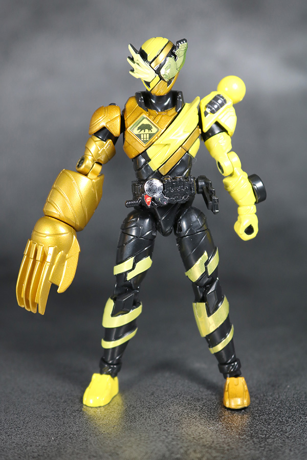 創動　仮面ライダービルド　クマテレビ　クマテレビ　レビュー　全身