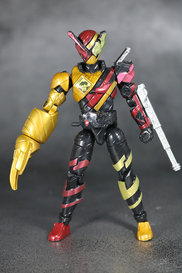 創動　仮面ライダービルド　クマテレビ　クマショウボウシャ　レビュー　全身