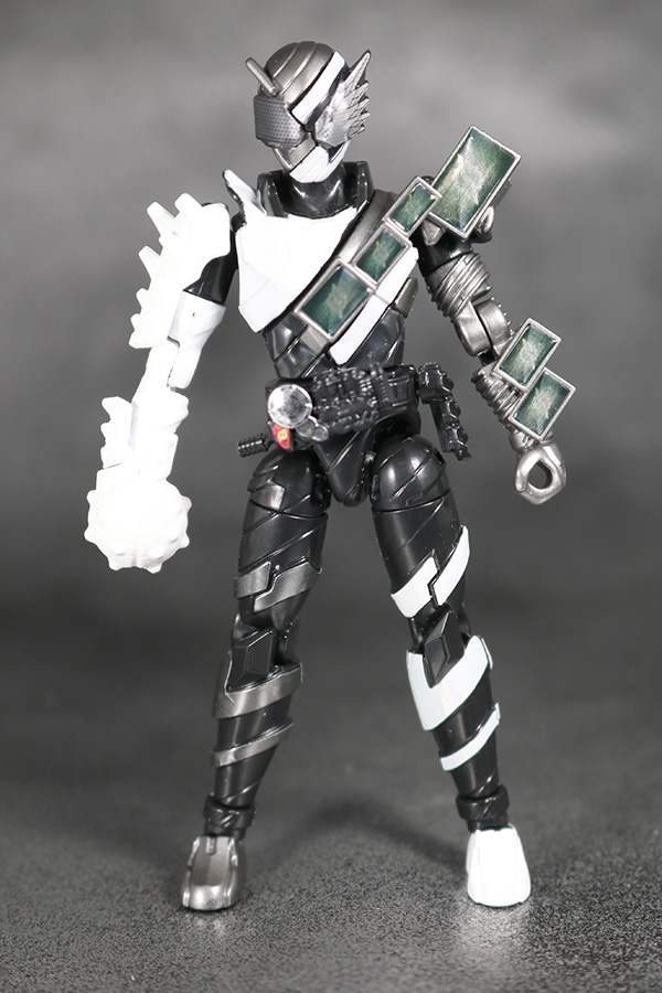 創動　仮面ライダービルド　クマテレビ　ハリネズミテレビ　レビュー　全身