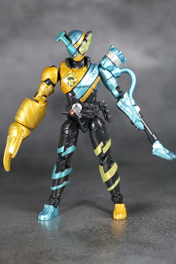 創動　仮面ライダービルド　クマテレビ　クマソウジキ　レビュー　全身