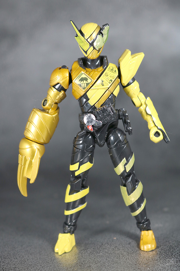 創動　仮面ライダービルド　クマテレビ　クマコミック　レビュー　全身