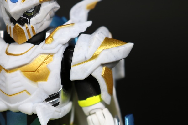 S.H.フィギュアーツ 仮面ライダーブレイブ レガシーゲーマー レベル100 レビュー 全身