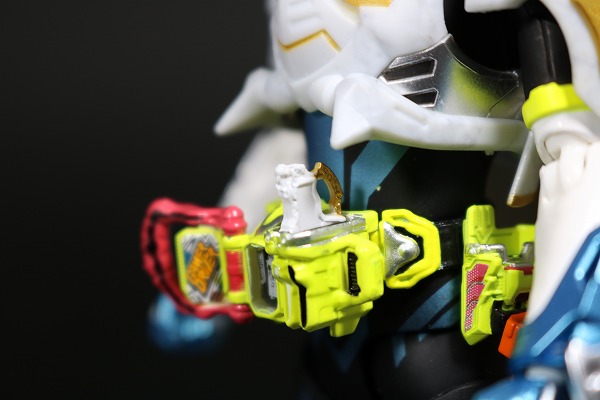 S.H.フィギュアーツ 仮面ライダーブレイブ レガシーゲーマー レベル100 レビュー 全身