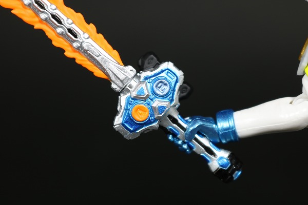 S.H.フィギュアーツ 仮面ライダーブレイブ レガシーゲーマー レベル100 レビュー 付属品