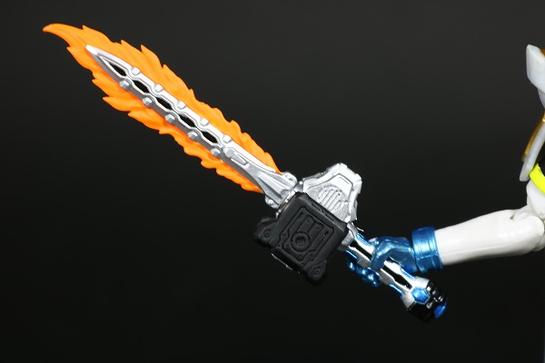 S.H.フィギュアーツ 仮面ライダーブレイブ レガシーゲーマー レベル100 レビュー 付属品