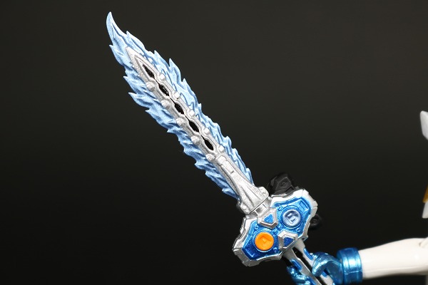 S.H.フィギュアーツ 仮面ライダーブレイブ レガシーゲーマー レベル100 レビュー 付属品