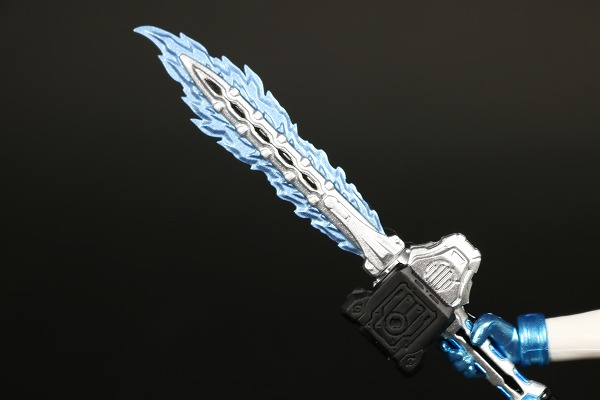 S.H.フィギュアーツ 仮面ライダーブレイブ レガシーゲーマー レベル100 レビュー 付属品