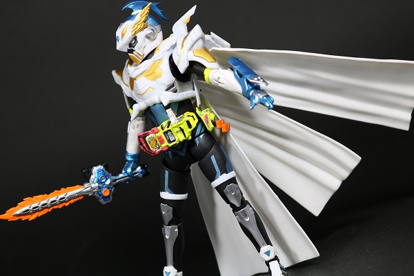 S.H.フィギュアーツ 仮面ライダーブレイブ レガシーゲーマー レベル100 レビュー アクション