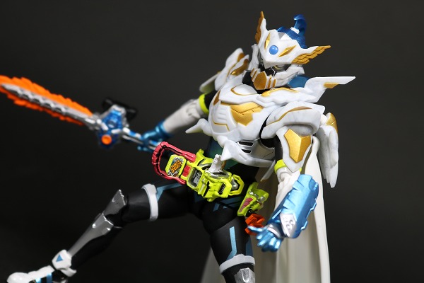 S.H.フィギュアーツ 仮面ライダーブレイブ レガシーゲーマー レベル100 レビュー アクション