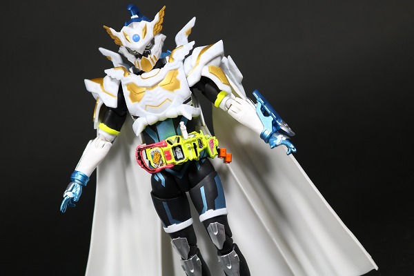 S.H.フィギュアーツ 仮面ライダーブレイブ レガシーゲーマー レベル100 レビュー アクション