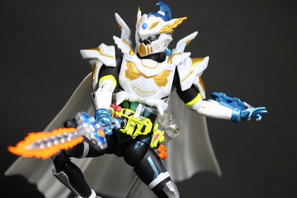 S.H.フィギュアーツ 仮面ライダーブレイブ レガシーゲーマー レベル100 レビュー アクション