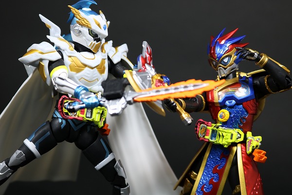 S.H.フィギュアーツ 仮面ライダーブレイブ レガシーゲーマー レベル100 レビュー アクション