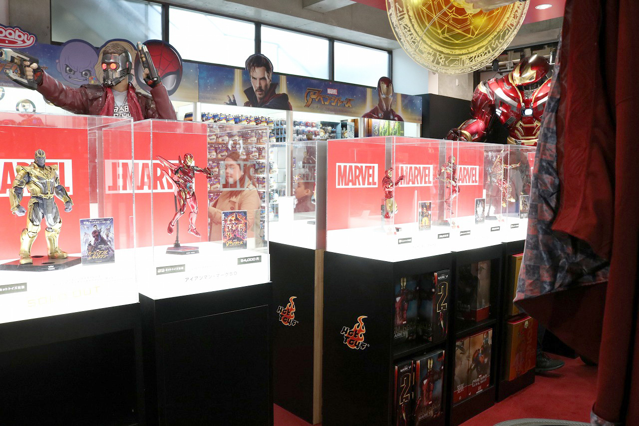 アベンジャーズ エクスクルーシブ・ストア by ホットトイズ レポート　写真