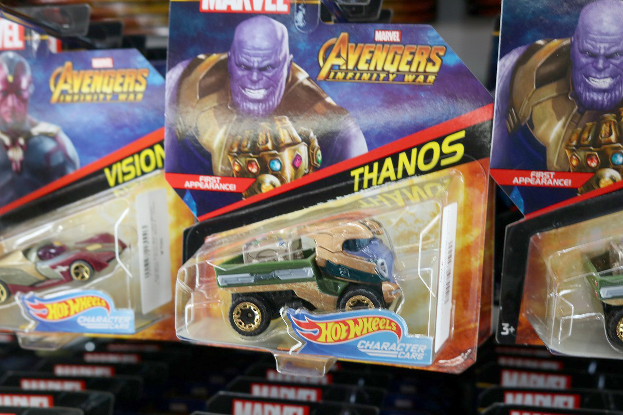 アベンジャーズ エクスクルーシブ・ストア by ホットトイズ レポート　写真