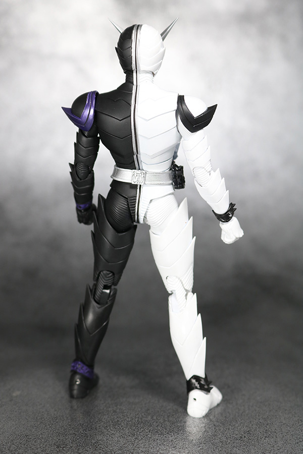 S.H.フィギュアーツ　仮面ライダーW　ファングジョーカー　真骨彫製法　レビュー　全身