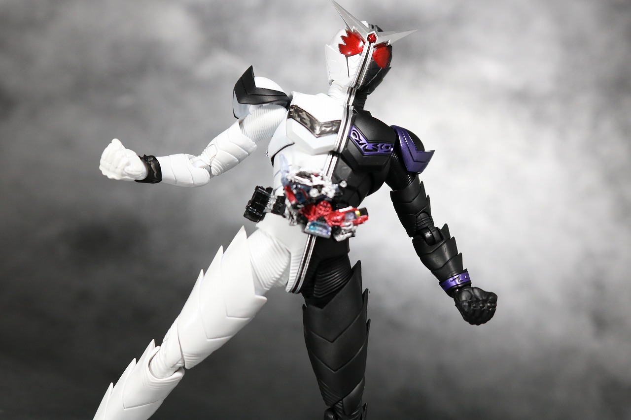 S.H.フィギュアーツ　仮面ライダーW　ファングジョーカー　真骨彫製法　レビュー　アクション