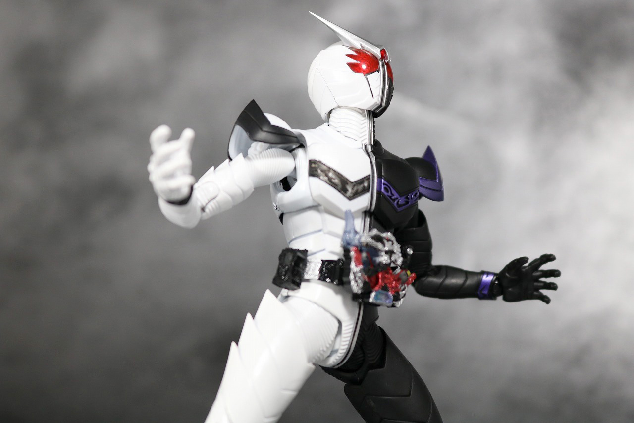 S.H.フィギュアーツ　仮面ライダーW　ファングジョーカー　真骨彫製法　レビュー　アクション