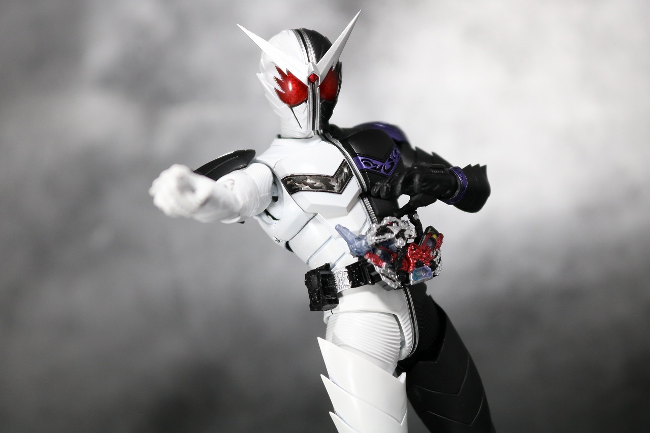 S.H.フィギュアーツ　仮面ライダーW　ファングジョーカー　真骨彫製法　レビュー