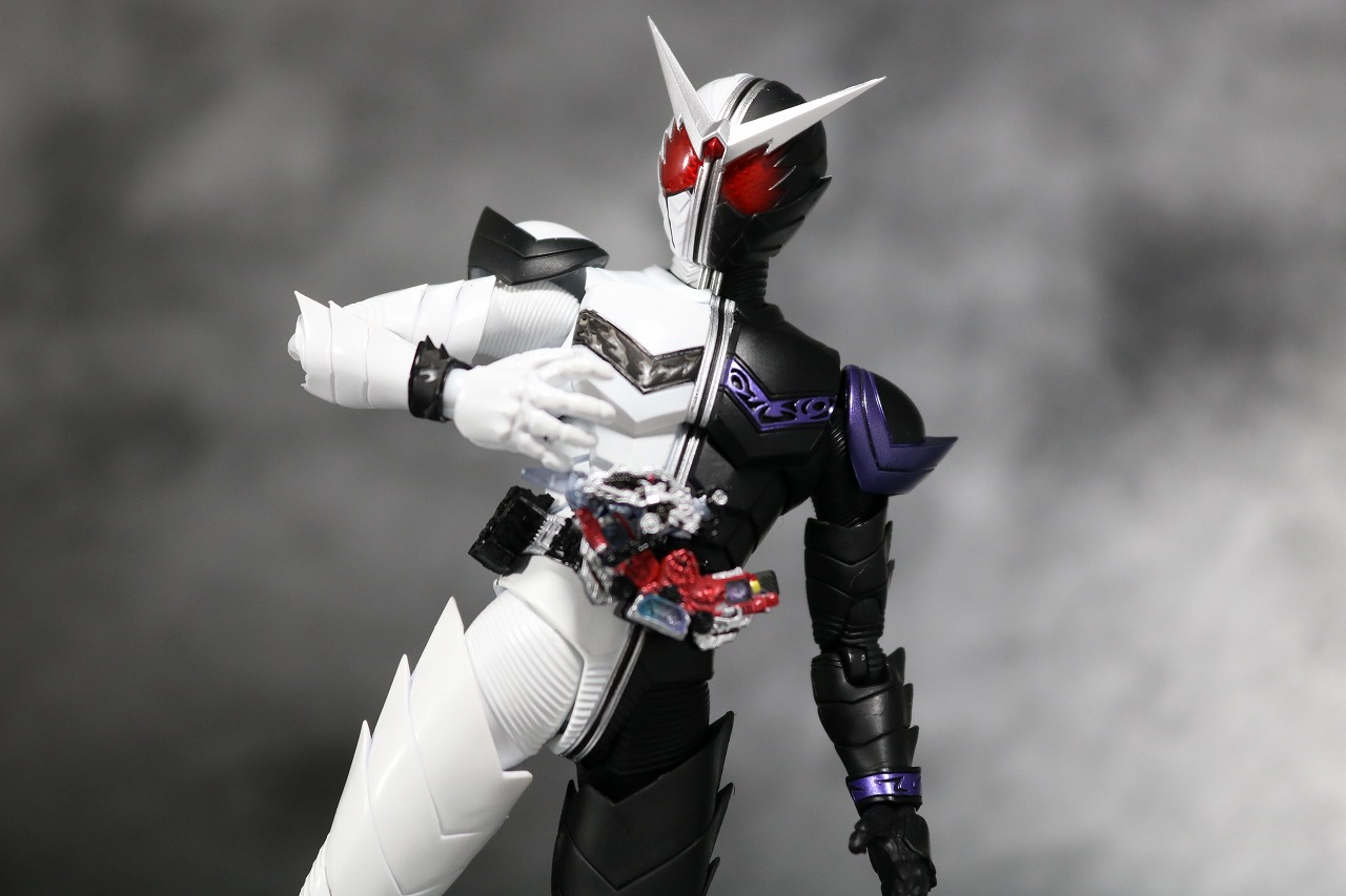 S.H.フィギュアーツ　仮面ライダーW　ファングジョーカー　真骨彫製法　レビュー　アクション