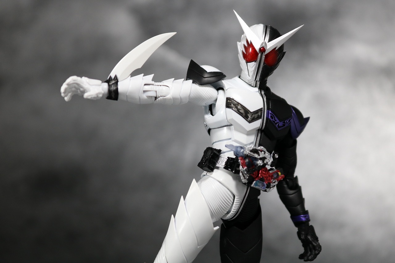 S.H.フィギュアーツ　仮面ライダーW　ファングジョーカー　真骨彫製法　レビュー　アクション