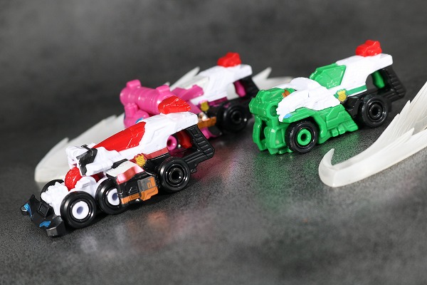 ミニプラ　パトカイザー　VSビークル合体シリーズ02　トリガーマシン1号　トリガーマシン2号　トリガーマシン3号　アクション　レビュー