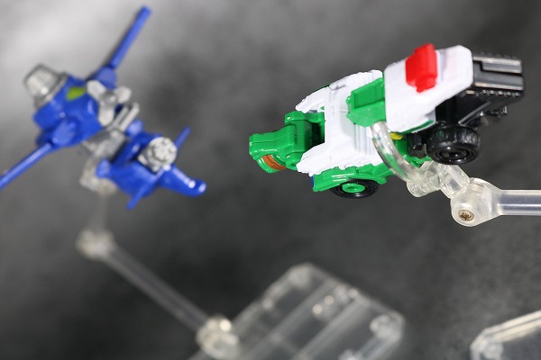 ミニプラ　パトカイザー　VSビークル合体シリーズ02　トリガーマシン2号　アクション　レビュー