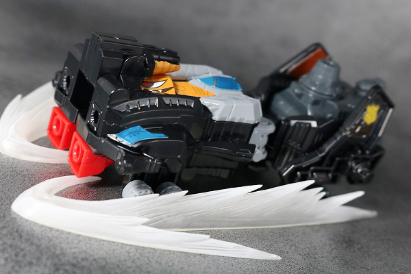 ミニプラ　パトカイザー　VSビークル合体シリーズ02　グッドストライカー　トリガーマシン　アクション　レビュー