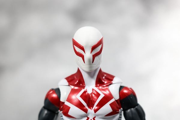 マーベルレジェンド　スパイダーマン2099　オールニュー・オールディファレント・マーベル　レビュー　全身